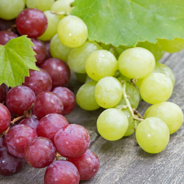 Red/White Grapes 