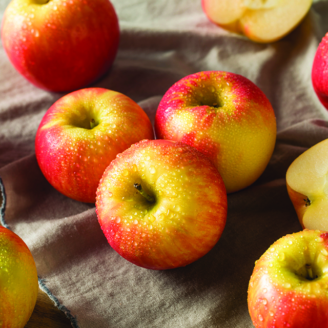 Honeycrisp Apples 