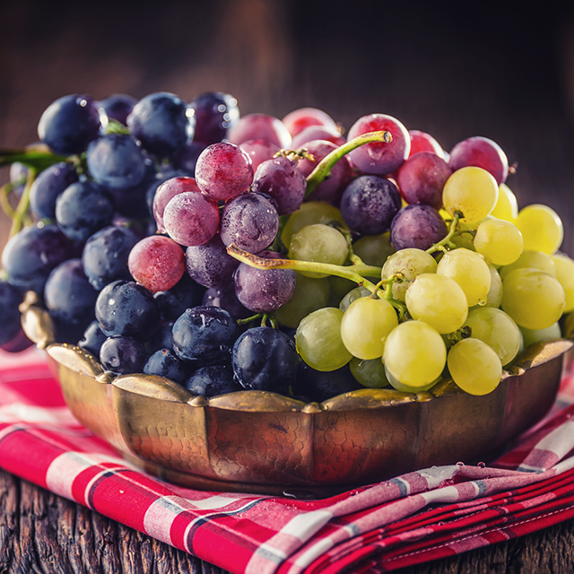 Black/White/Red Grapes 